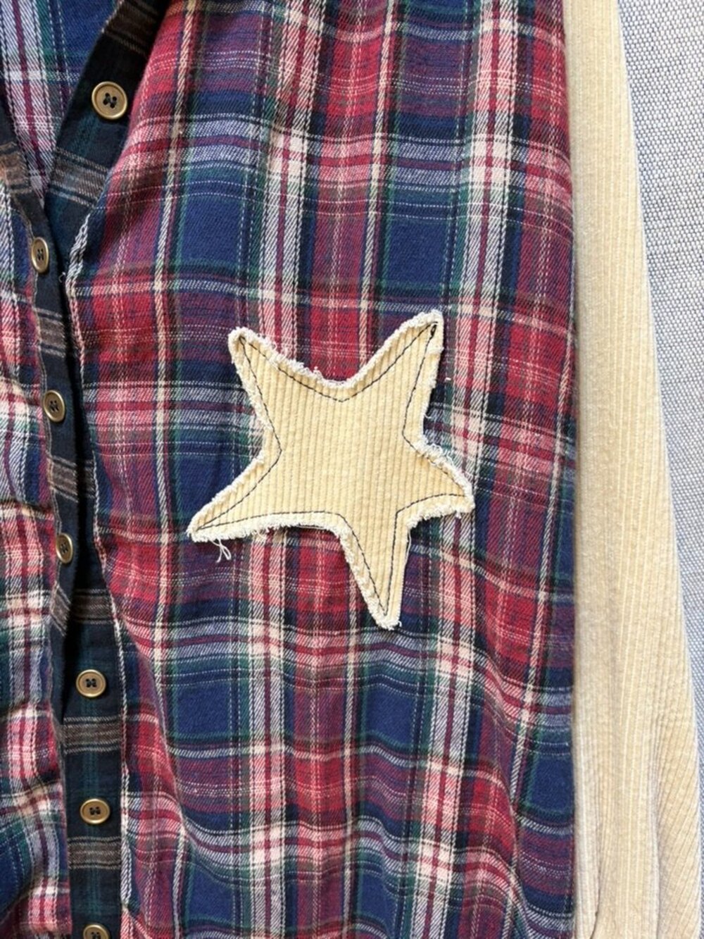 Natural Life Carter Applique Flannel Shirt, Cream Star L/XL - Picture 6 of 10
